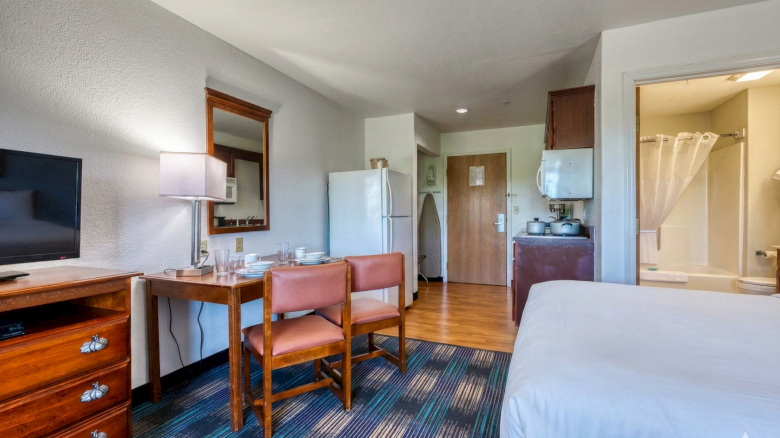 All Towne Suites, St. Robert, Missouri